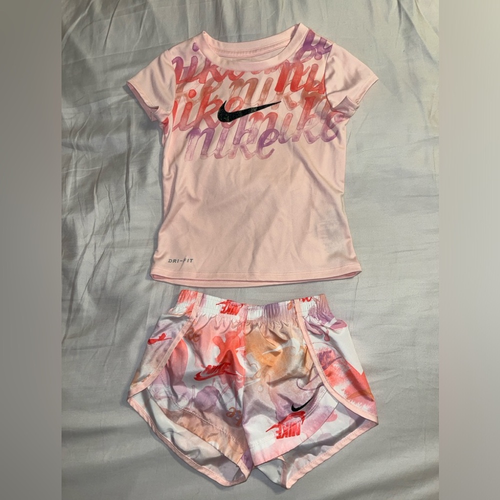 Nike Girls DRI-FIT 4T Pink/Peach Two Piece Outfit